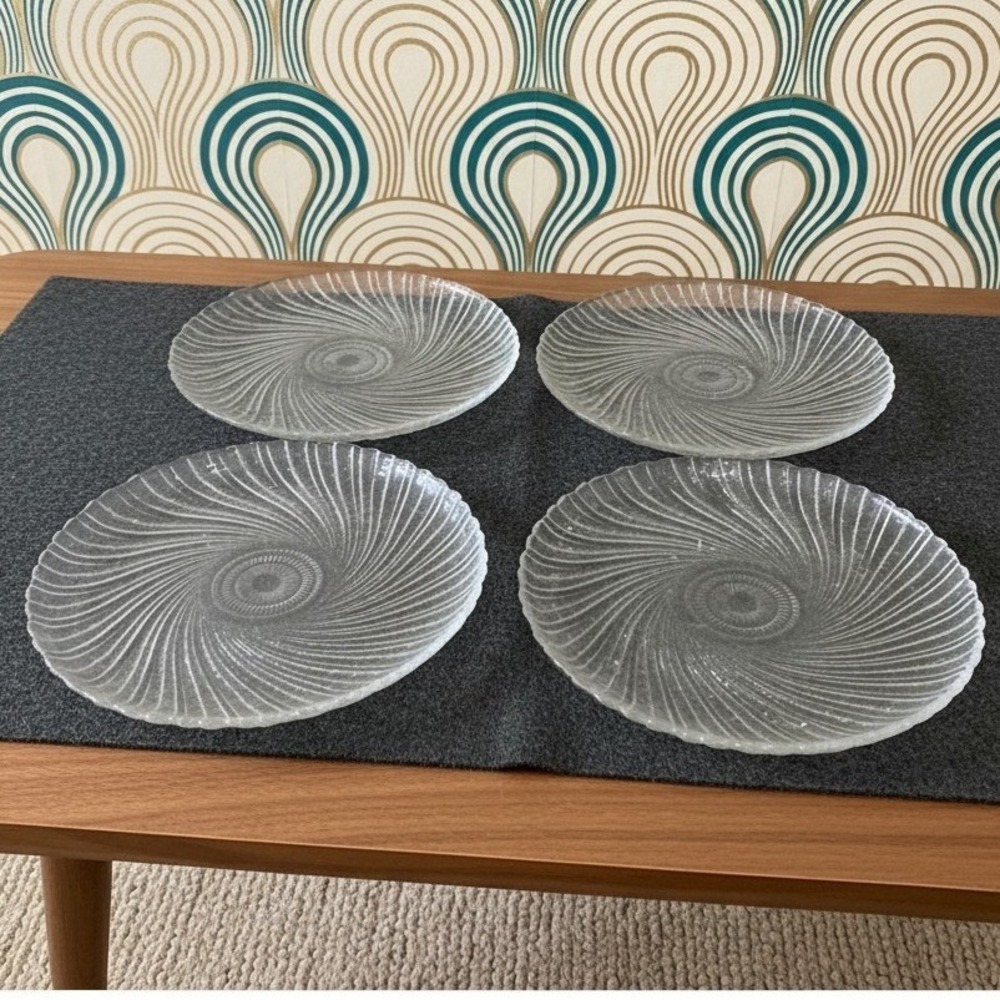 Set Of 4 Arcoroc Seabreeze Salad Dessert Plates Clear Glass Swirl France 7.5"